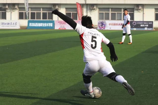 佐藤瞳振臂高呼！3-0王曼昱引多方赞誉 日媒：冲击世界第2不同凡响